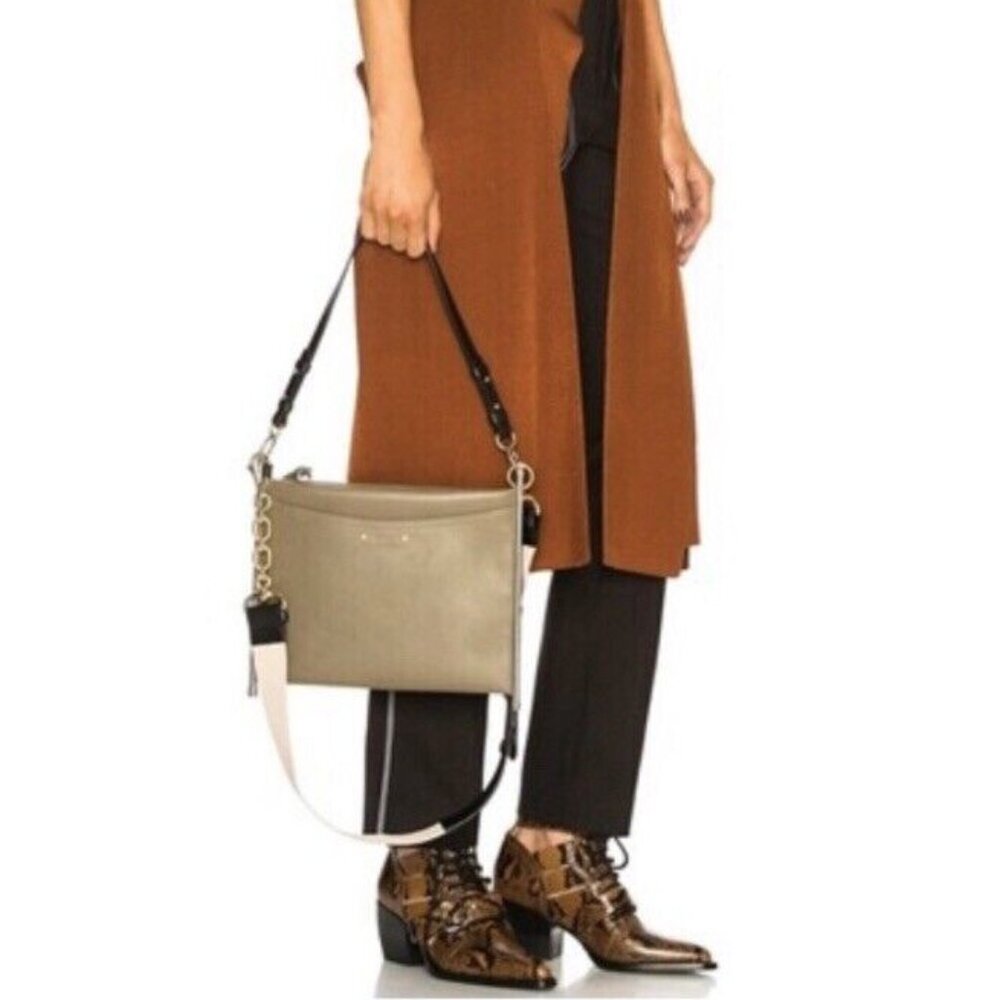 Chloe Medium Roy Clutch